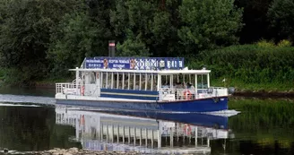 L'Hirondelle Bateau Promenade Restaurant