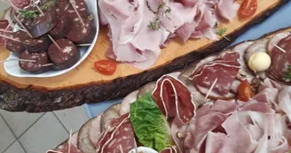 Poivre & Sel Planches Charcuterie - Laval